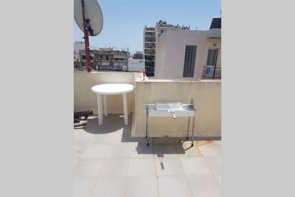 Terrace Roof Room @ Koridallos Metro St. & Piraeus Port Exteriör bild